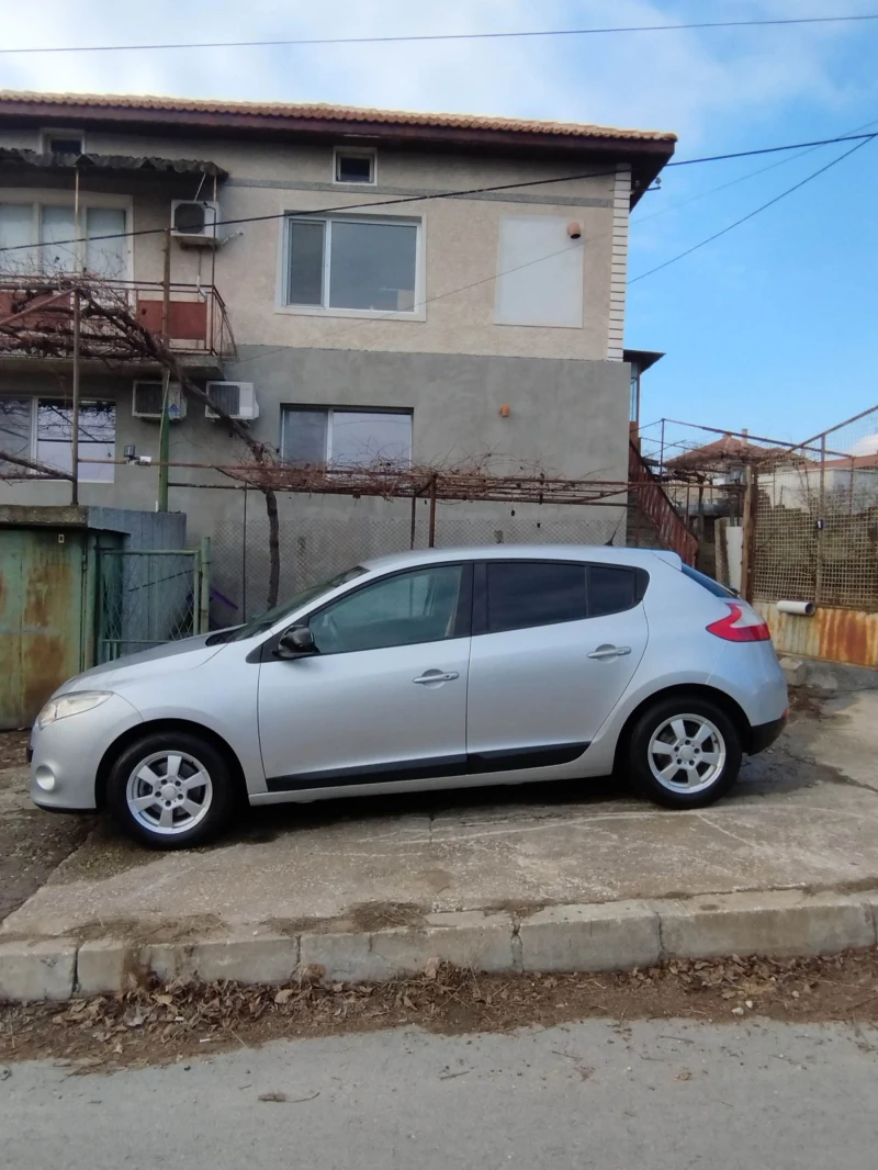 Renault Megane Рено Меган 3 , снимка 8 - Автомобили и джипове - 48369535