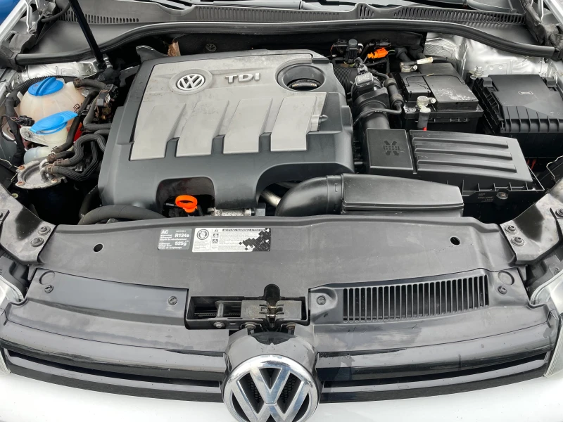 VW Golf 1.6 TDI EVRO 5, снимка 14 - Автомобили и джипове - 48456939