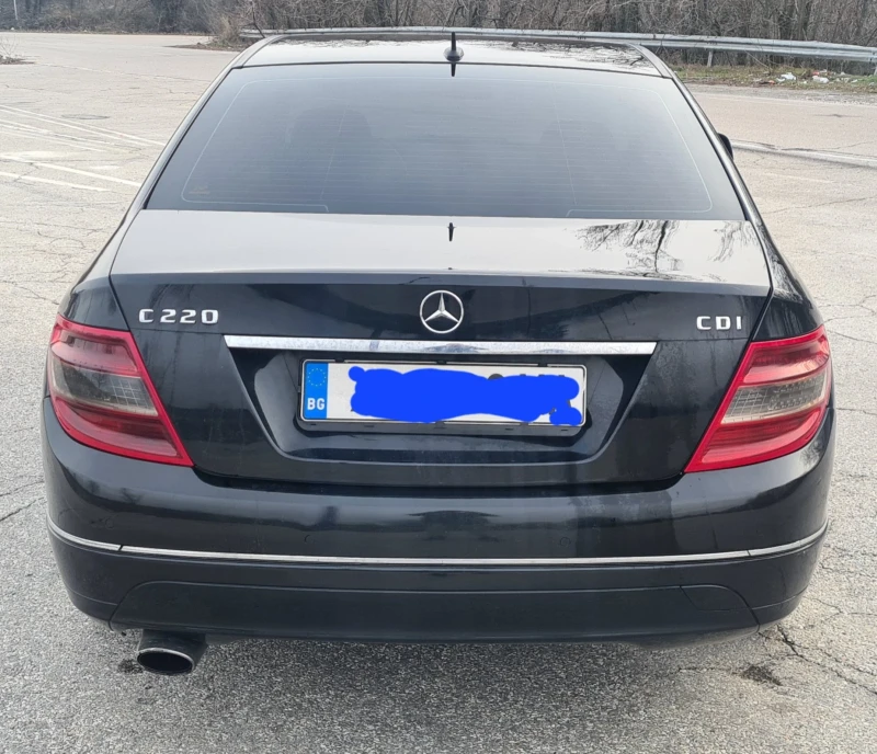 Mercedes-Benz C 220, снимка 2 - Автомобили и джипове - 48634373