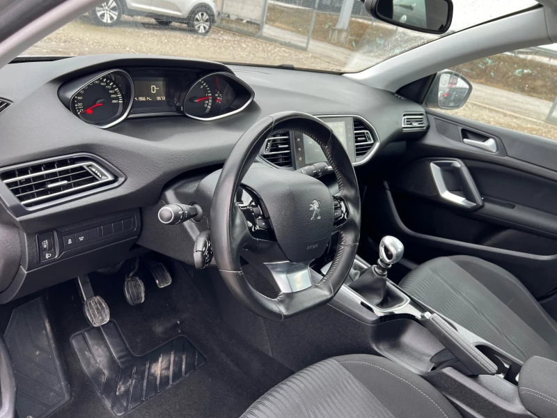 Peugeot 308 1.6 HDI, снимка 11 - Автомобили и джипове - 49165512