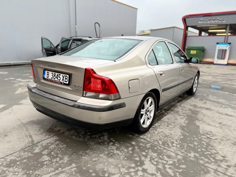 Volvo S60 2.4 Turbo Автоматик, снимка 3 - Автомобили и джипове - 49314061