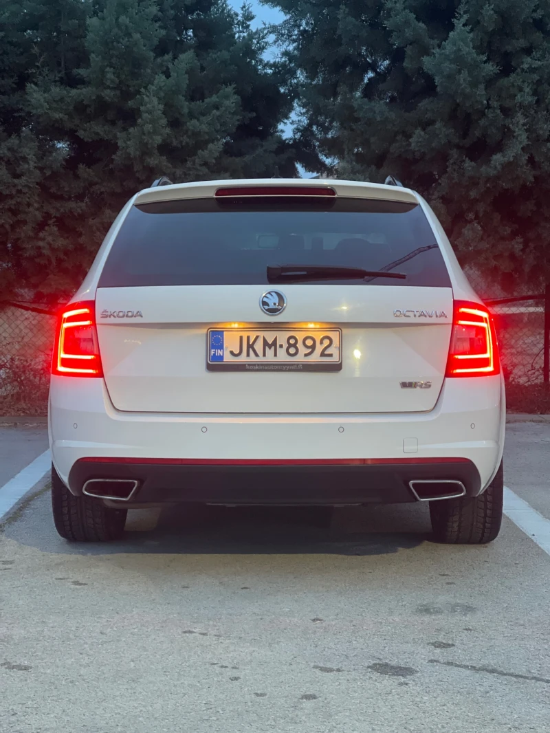 Skoda Octavia 2.0 TDI VRS, снимка 9 - Автомобили и джипове - 49314859