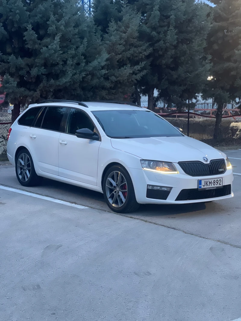 Skoda Octavia 2.0 TDI VRS, снимка 2 - Автомобили и джипове - 49314859