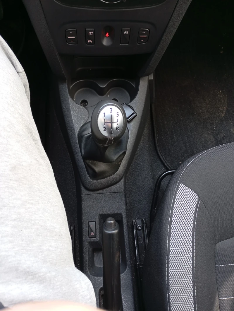 Dacia Logan STEPWAY , снимка 13 - Автомобили и джипове - 52395384