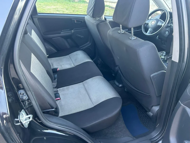 Fiat Sedici 1.6 16v 4x2 Dynamic Газов Инжекцион MADE IN ITALY, снимка 9 - Автомобили и джипове - 52789177