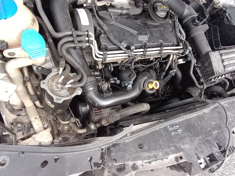 VW Golf VW Golf 5 1.9TDI BKC 105к.с. 2врати целия за части, снимка 9 - Автомобили и джипове - 53287208