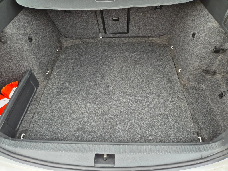 Skoda Octavia TDI, снимка 14 - Автомобили и джипове - 53458741