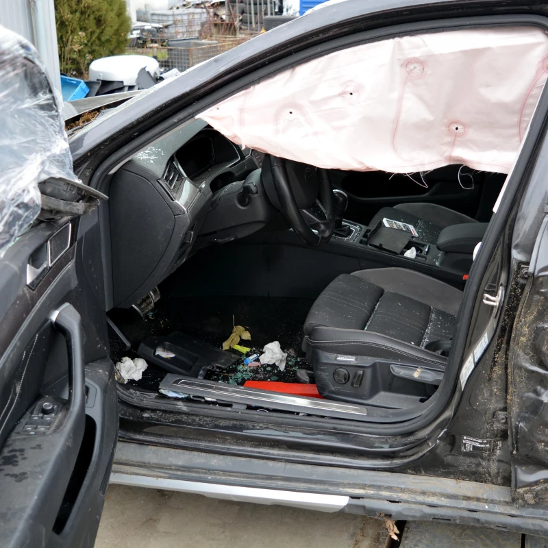 VW Passat 2.0 TDI ALLTRACK, снимка 6 - Автомобили и джипове - 53467574