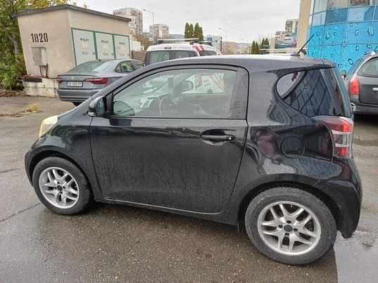 Toyota IQ, снимка 2 - Автомобили и джипове - 47106708