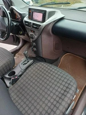 Toyota IQ, снимка 8 - Автомобили и джипове - 47106708