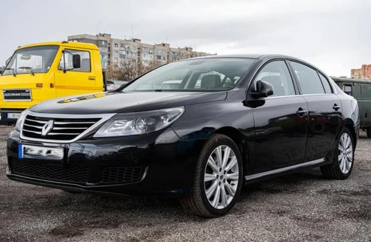 Renault Latitude Initiale Paris - изображение 3