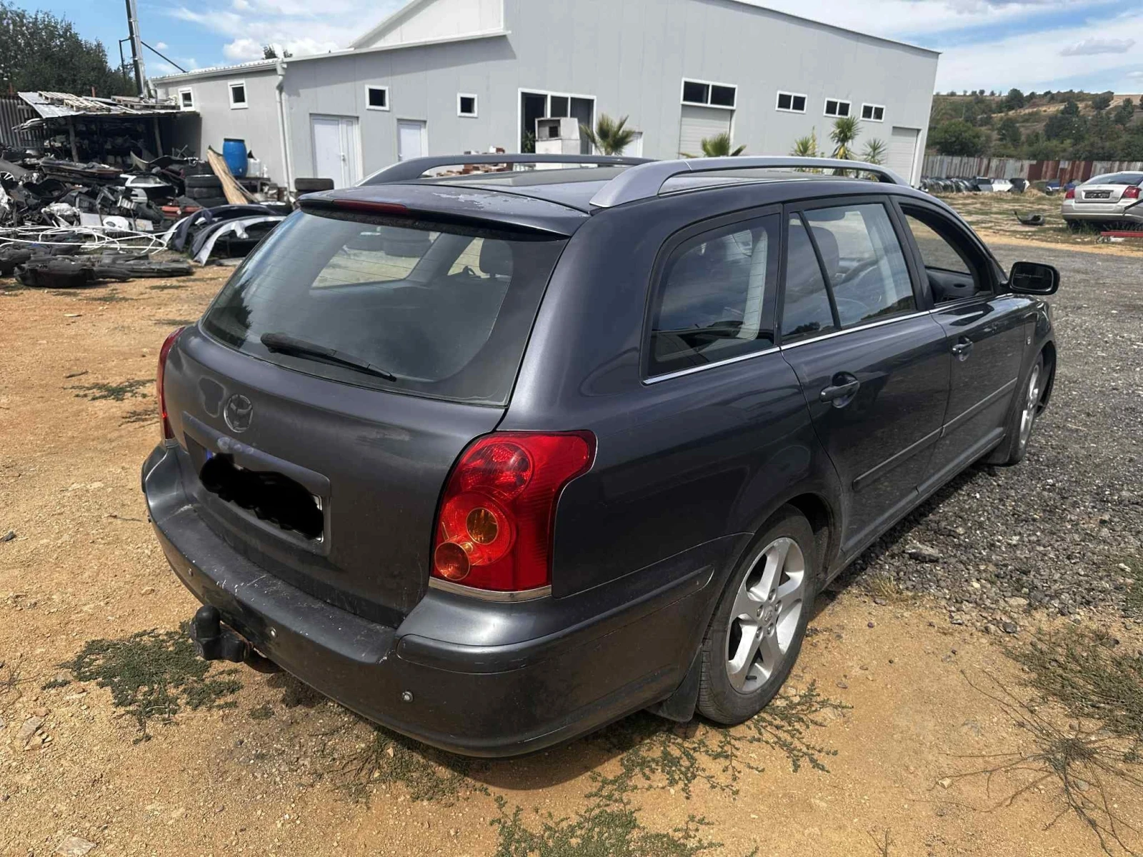 Toyota Avensis  Toyota Avensis  2. 2 D-4D (150 к. с. ) - изображение 5