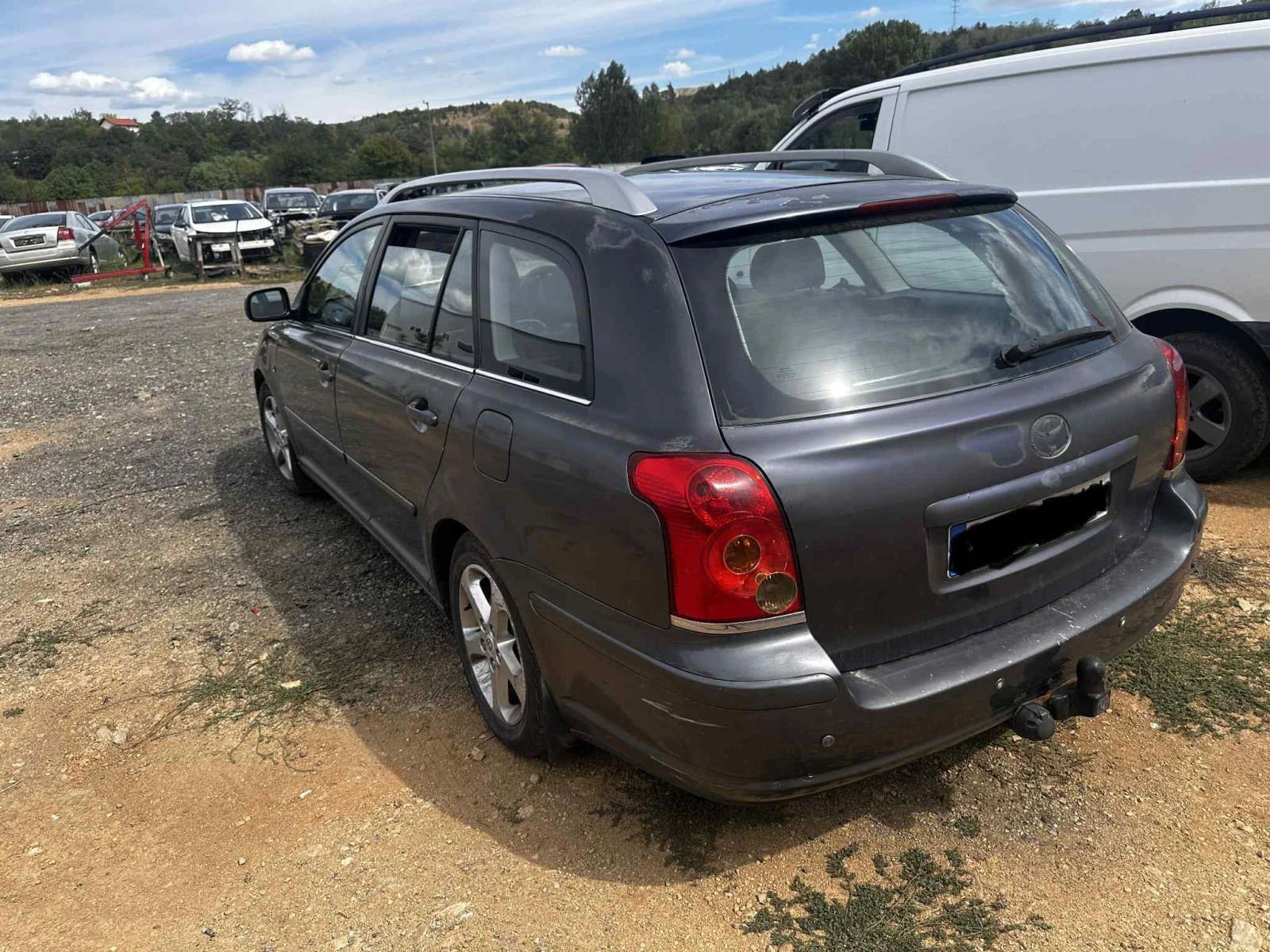 Toyota Avensis  Toyota Avensis  2. 2 D-4D (150 к. с. ) - изображение 3