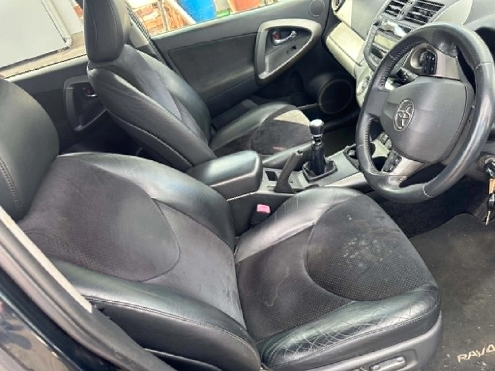 Toyota Rav4   2. 2 D-4D (150 к. с. ), 4x4, НА ЧАСТИ, снимка 14 - Автомобили и джипове - 52982154