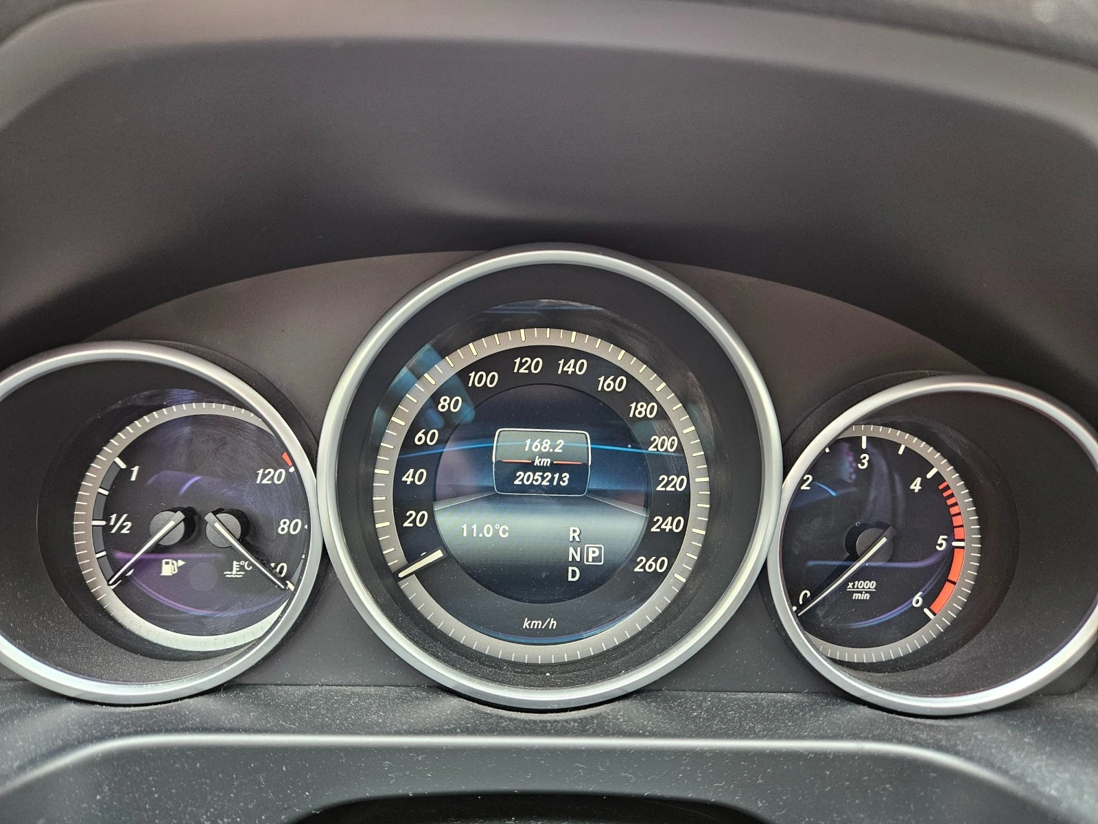 Mercedes-Benz E 220 | Mobile.bg � ����������� 15