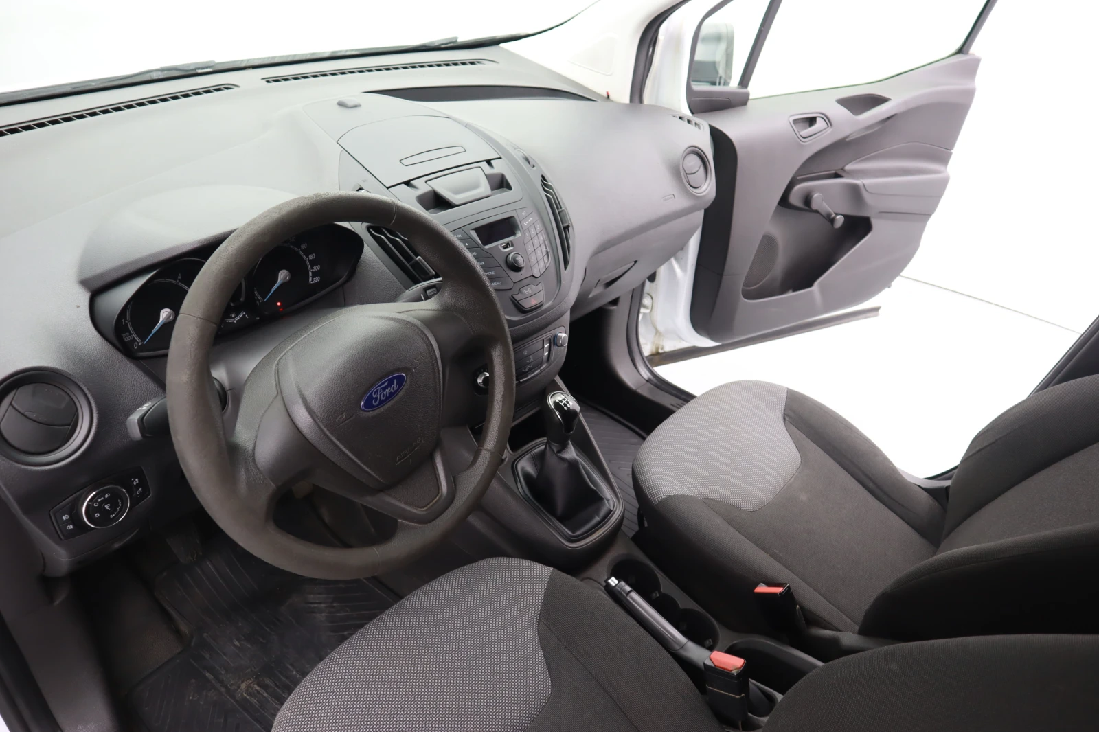Ford Courier 1.5 - изображение 8