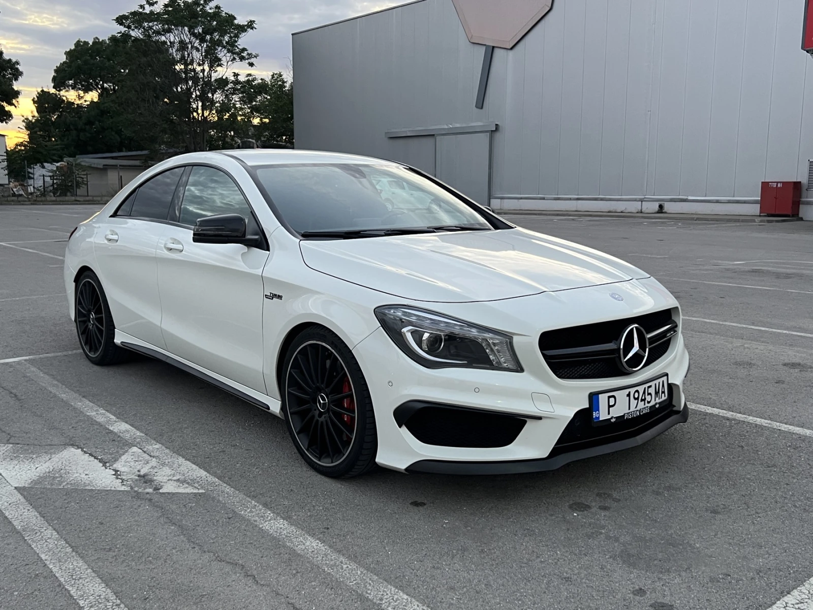 Mercedes-Benz CLA 45 AMG 4Matic - изображение 3
