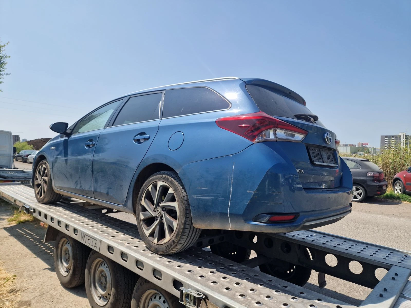 Toyota Auris 1.8 Hybrid Active - изображение 3