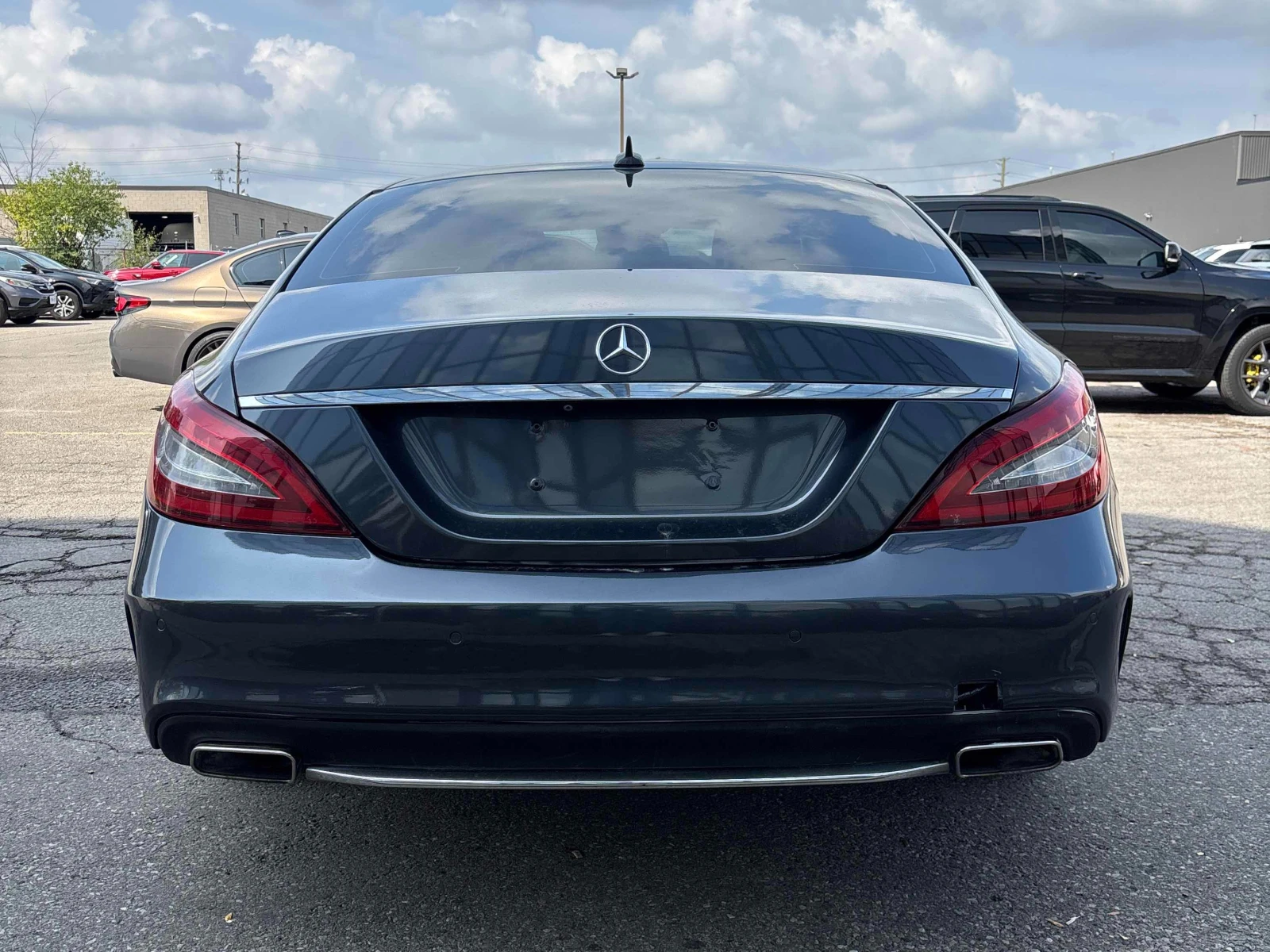 Mercedes-Benz CLS 400 * * 4MATIC * * КАМЕРА * * CARFAX * * АВТО КРЕДИТ * - изображение 4