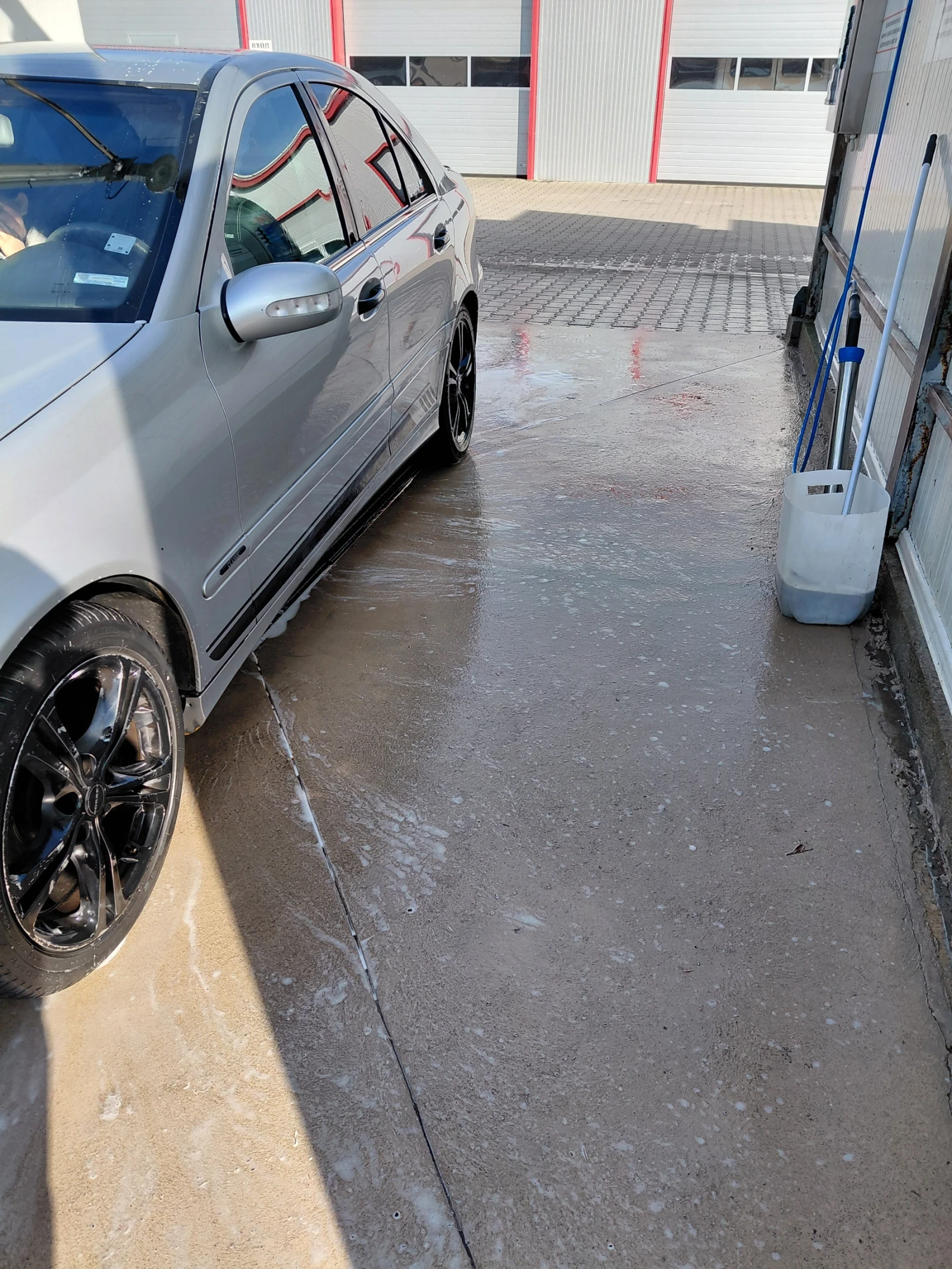 Mercedes-Benz 220 2.2 - изображение 2