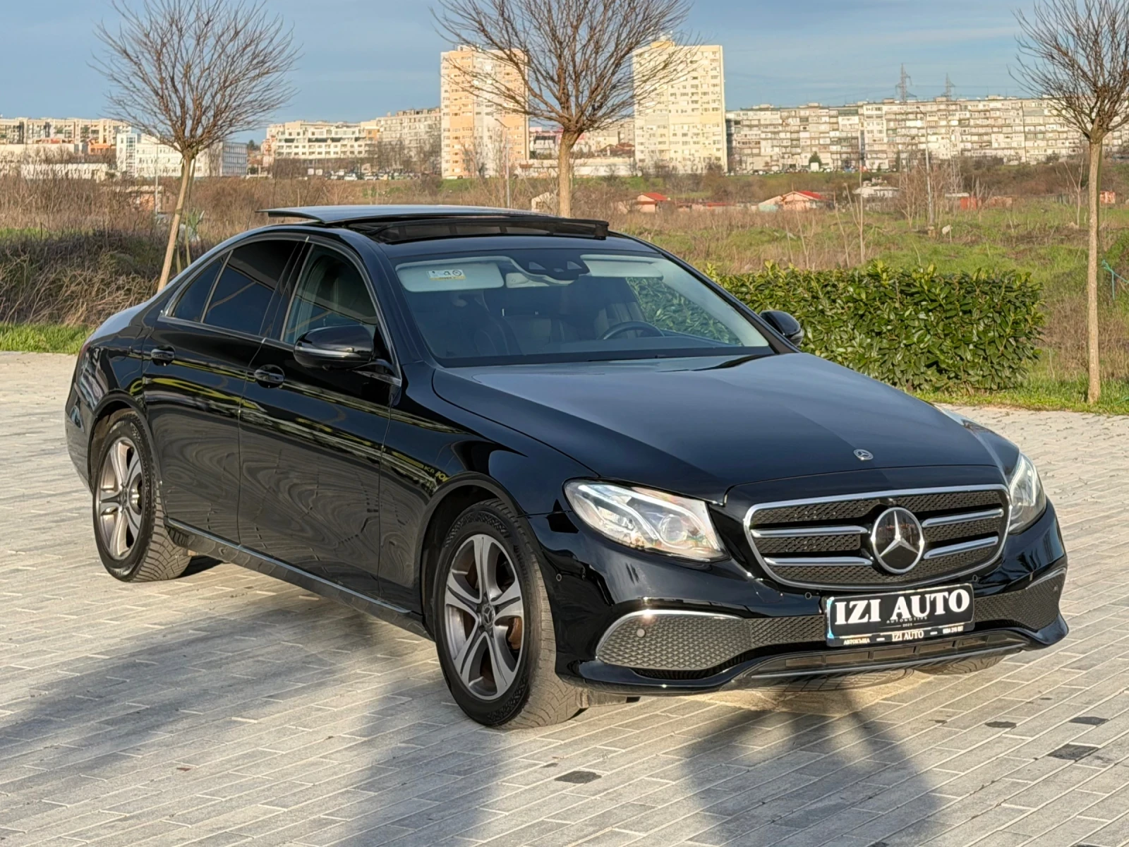 Mercedes-Benz E 220 D/PANORAMA/360/DISTRONIC/LANE ASSIST/LIZING - изображение 3