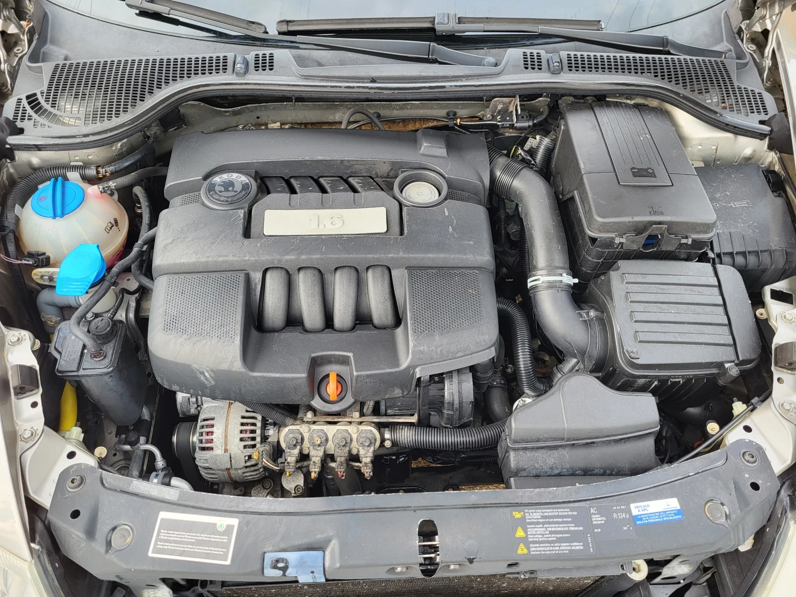 Skoda Octavia 1.6 LPG ITALY, снимка 16 - Автомобили и джипове - 53928933