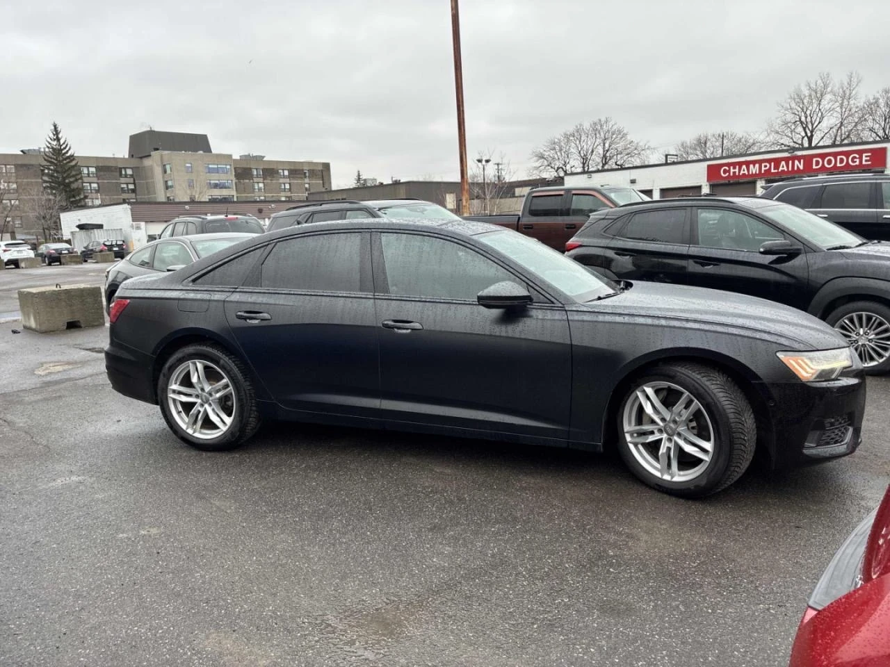 Audi A6 Technik* Distronic* 360View* Обдух* CarPlay* Keyle, снимка 5 - Автомобили и джипове - 54055126