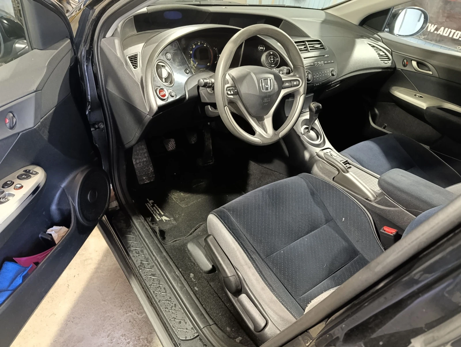 Honda Civic 1.4 , снимка 9 - Автомобили и джипове - 54333995