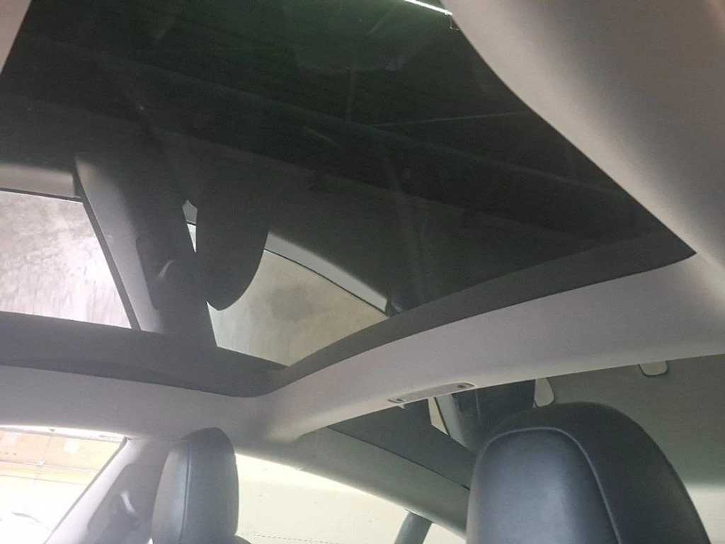 Tesla Model 3  Performance  | Mobile.bg � ����������� 11