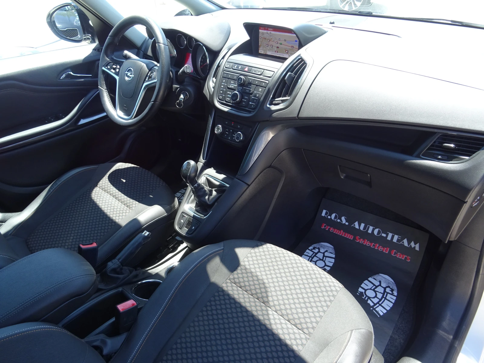 Opel Zafira Tourer 1.4 Turbo LPG   7, снимка 14 - Автомобили и джипове - 54770828