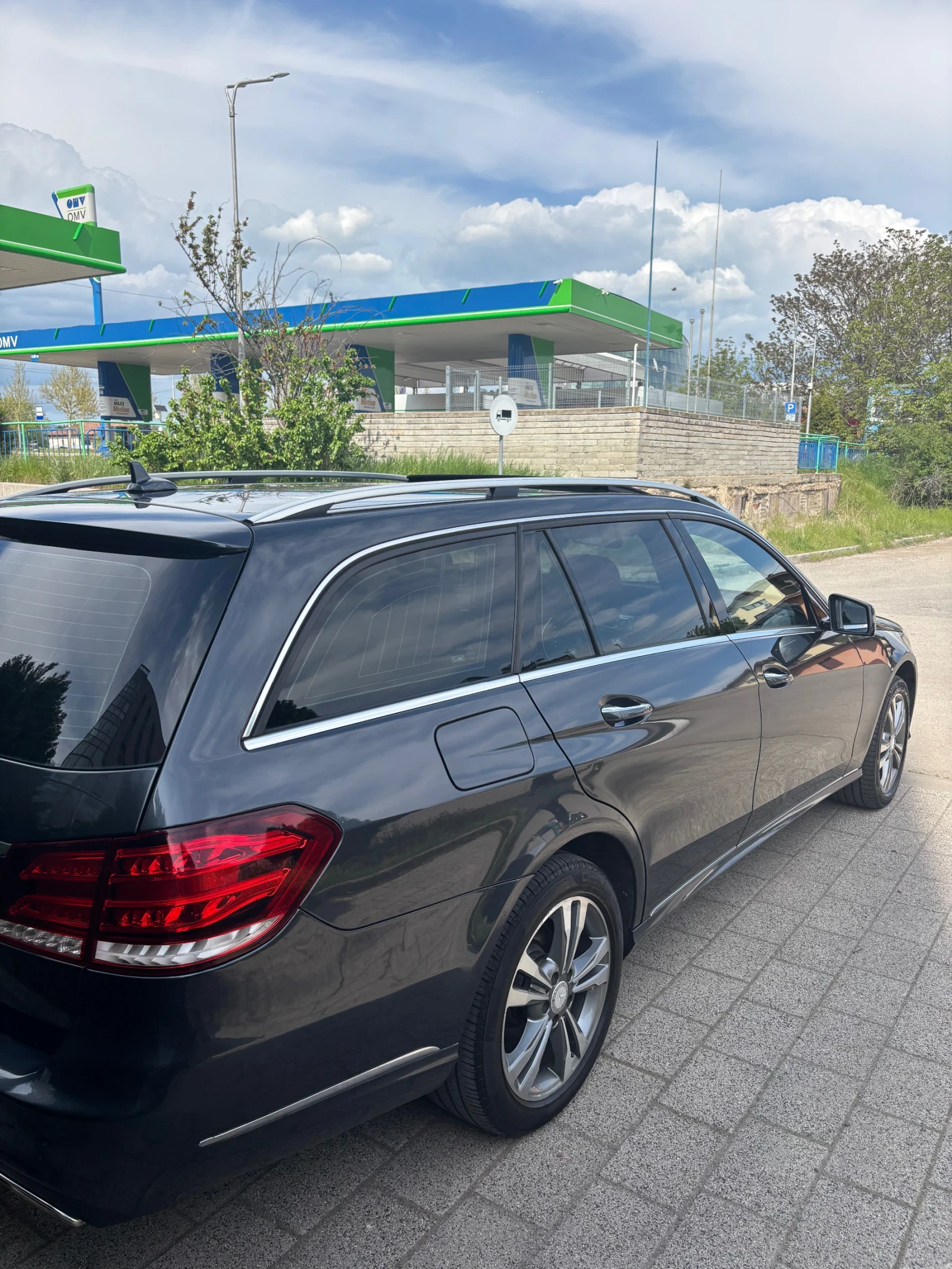 Mercedes-Benz E 350, снимка 4 - Автомобили и джипове - 54713916