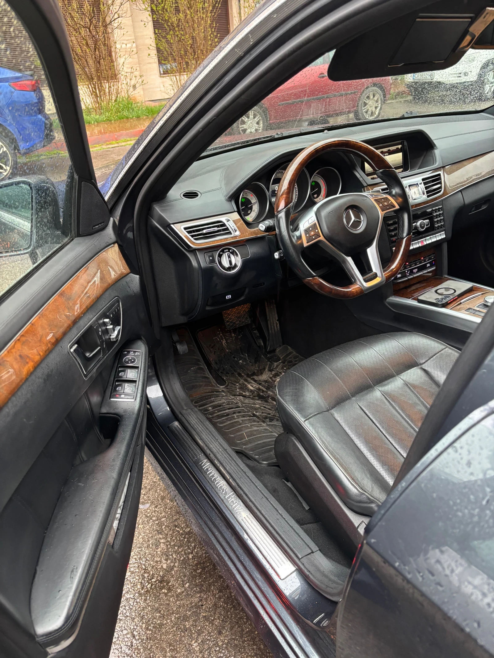 Mercedes-Benz E 350, снимка 8 - Автомобили и джипове - 54713916