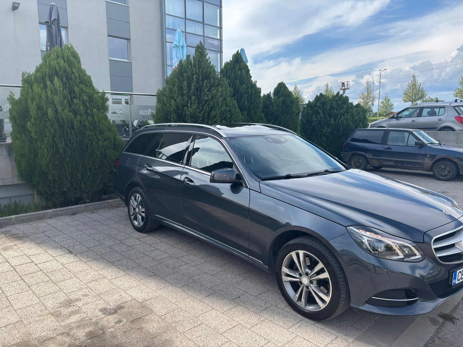 Mercedes-Benz E 350, снимка 2 - Автомобили и джипове - 54713916