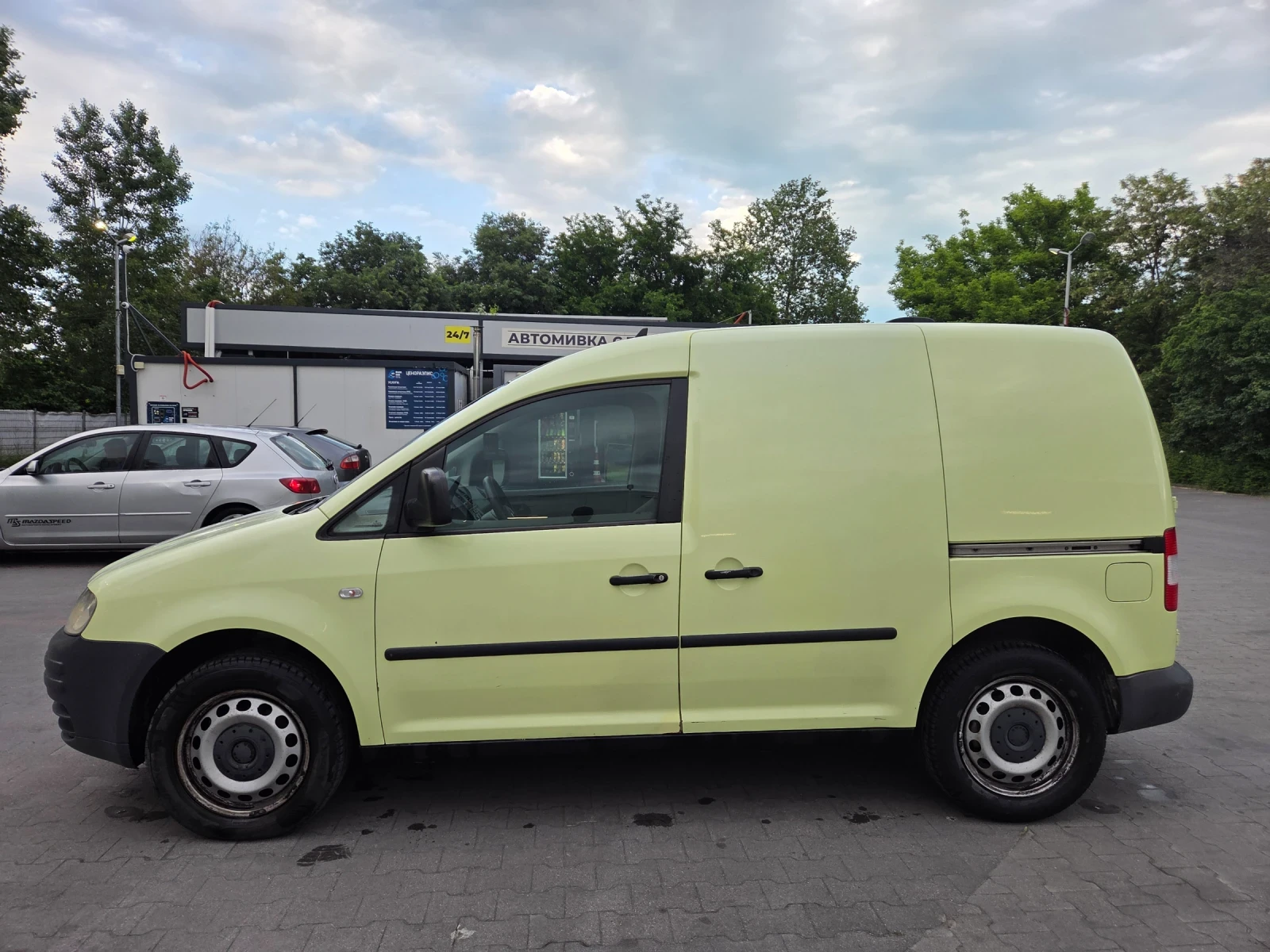 VW Caddy 1.9TDI AUTOMATIC, снимка 3 - Автомобили и джипове - 54786959