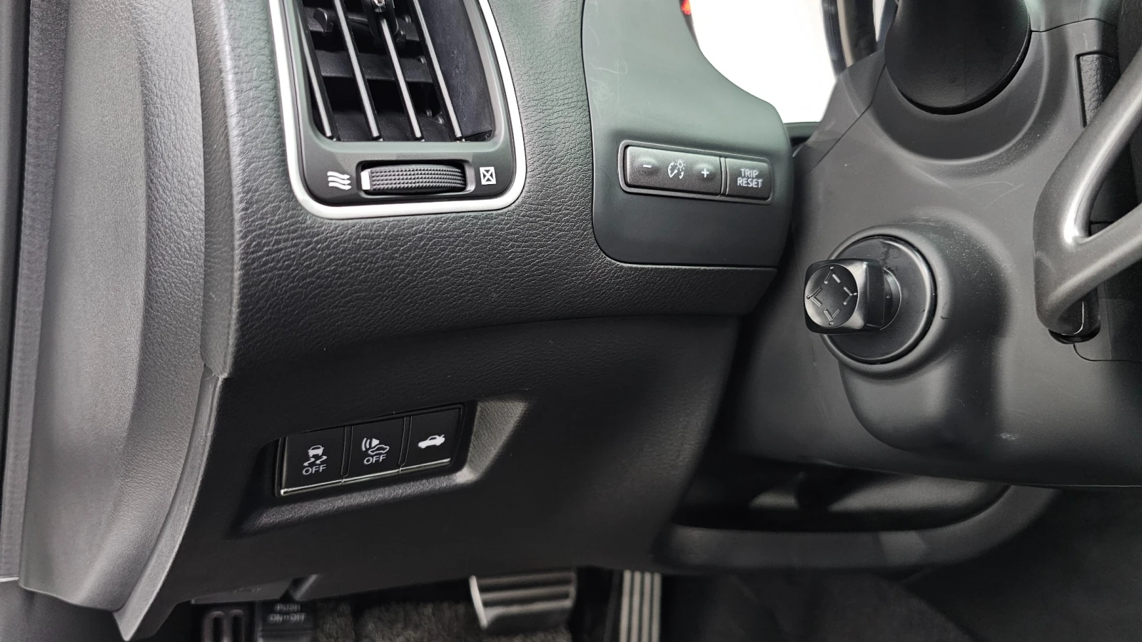 Infiniti Q50 V6 Hybrid Essence, снимка 13 - Автомобили и джипове - 55563480