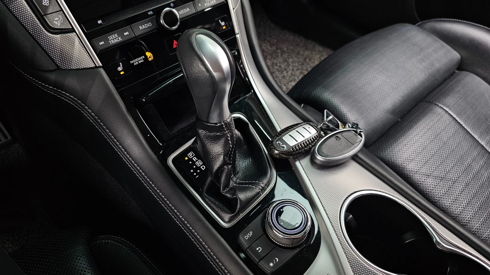 Infiniti Q50 V6 Hybrid Essence, снимка 8 - Автомобили и джипове - 55563480