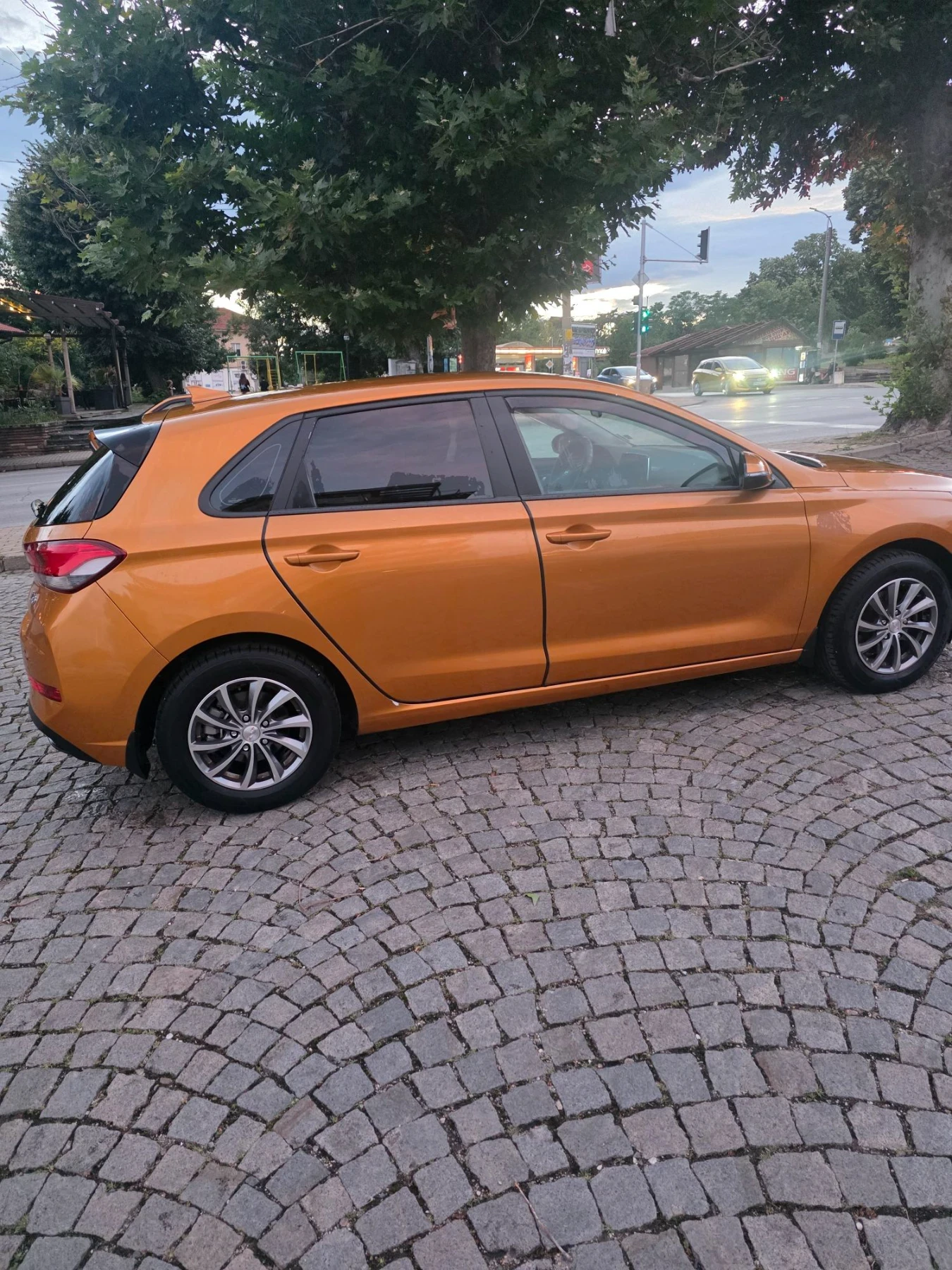 Hyundai I30 Лек автомобил , снимка 6 - Автомобили и джипове - 55710481