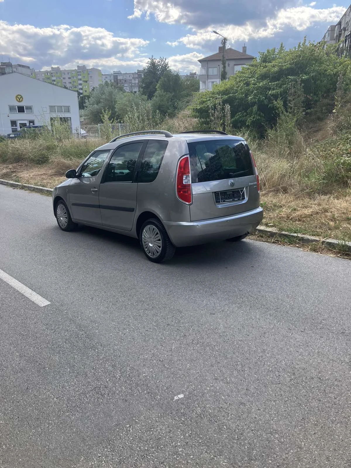 Skoda Roomster 1.6, снимка 4 - Автомобили и джипове - 55710514
