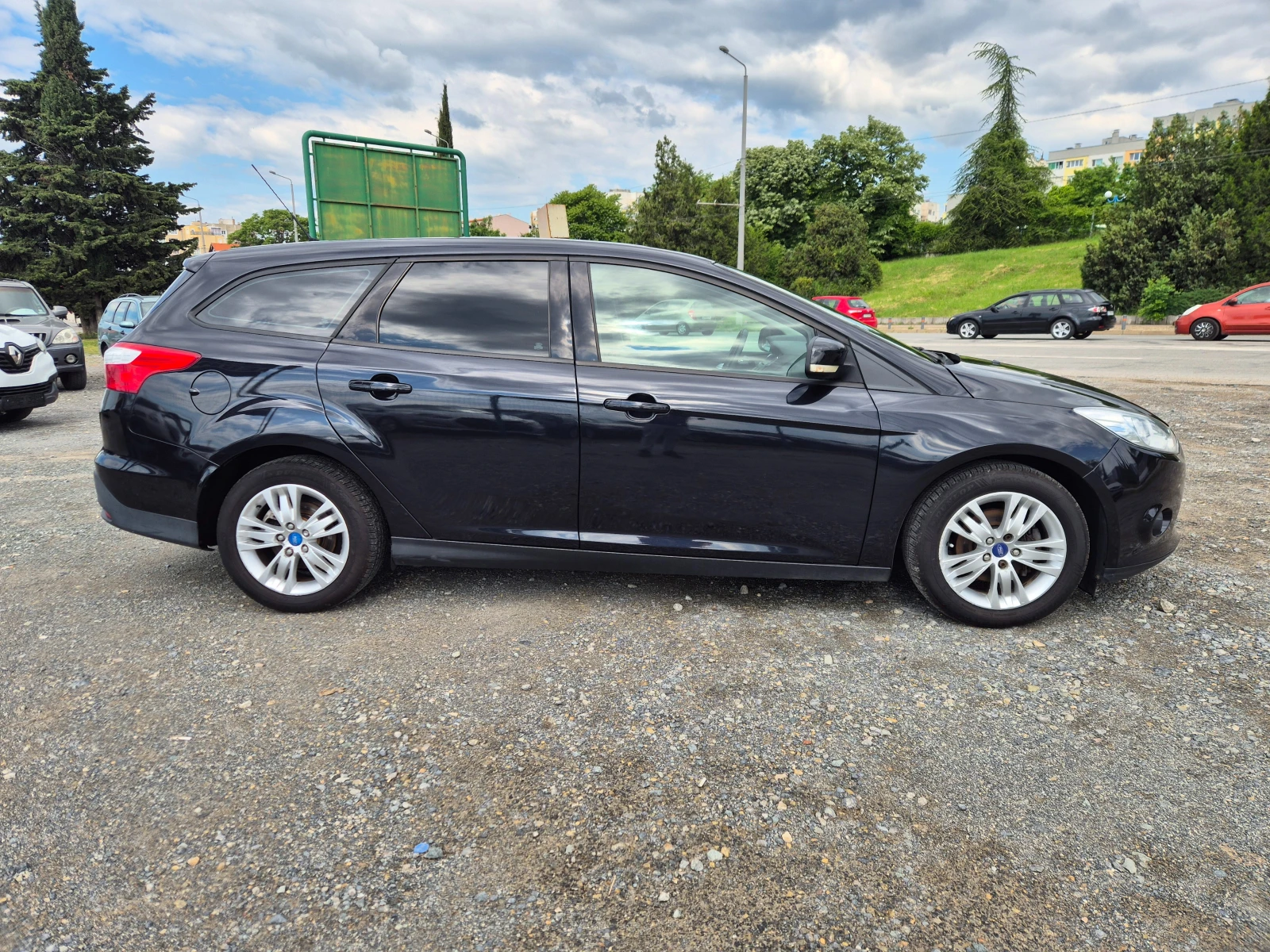 Ford Focus 1.6TDCI, снимка 6 - Автомобили и джипове - 55852155