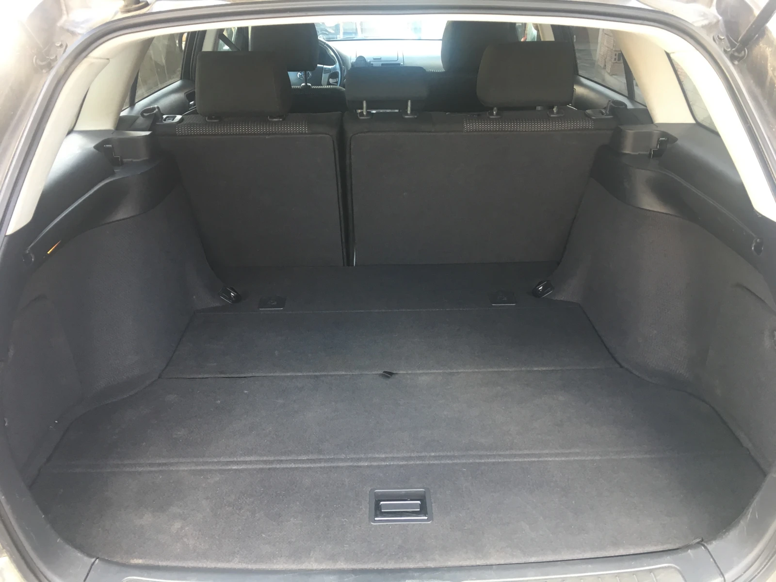 Toyota Avensis, снимка 9 - Автомобили и джипове - 56085171