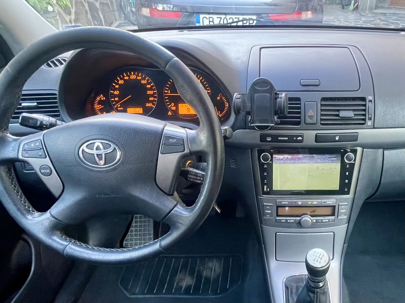 Toyota Avensis, снимка 6 - Автомобили и джипове - 56085171