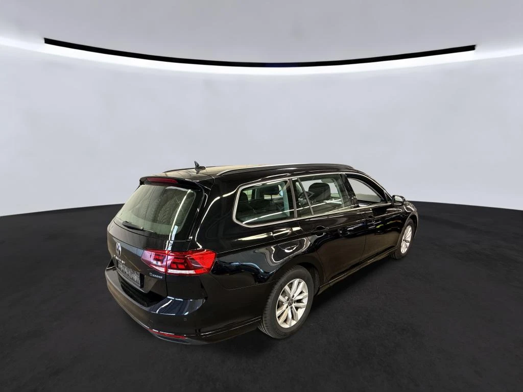 VW Passat Variant 2.0 TDI Business LED Navi Leather, снимка 3 - Автомобили и джипове - 56266720