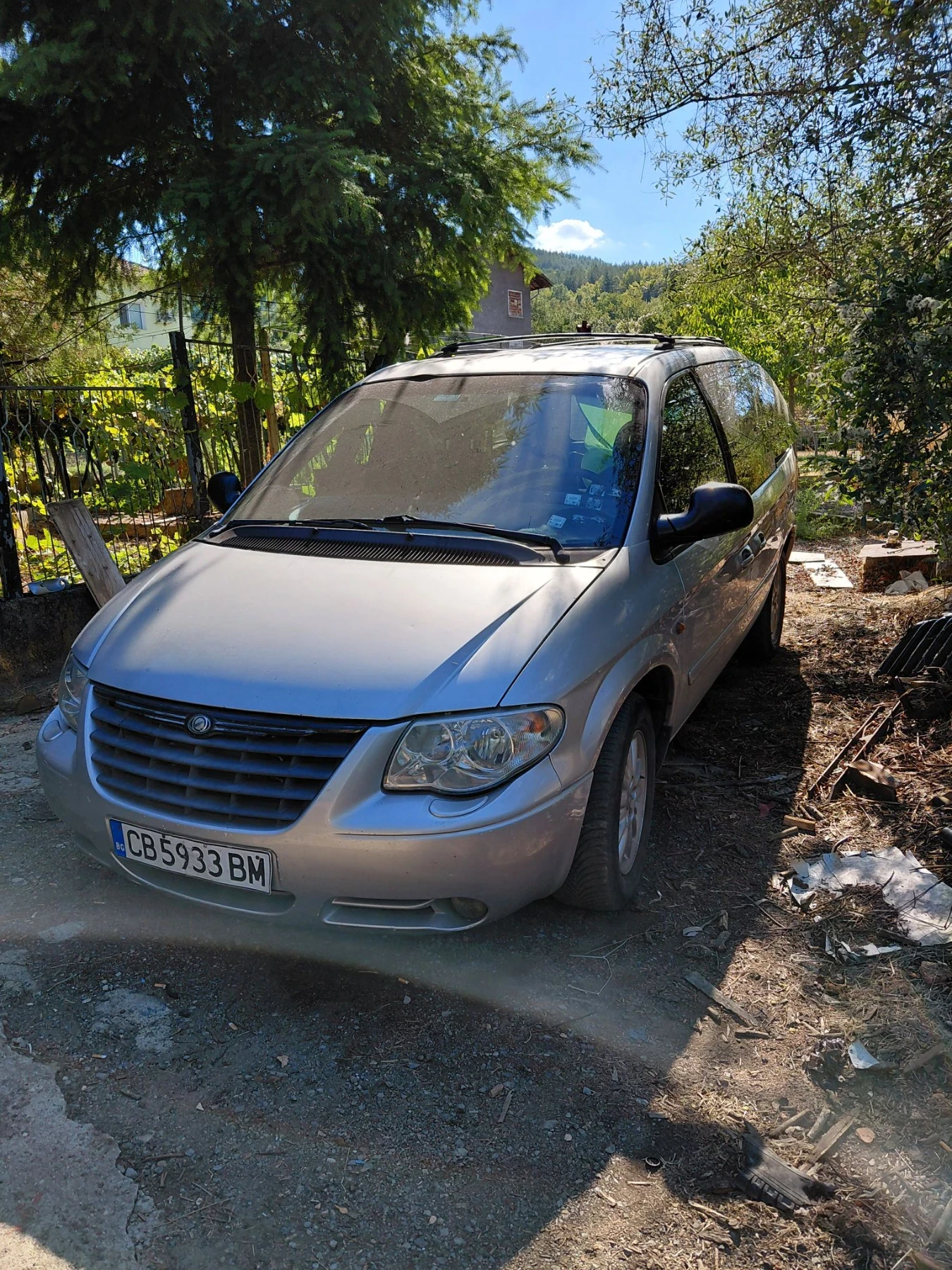 Chrysler Voyager 2.8, снимка 2 - Автомобили и джипове - 56302819