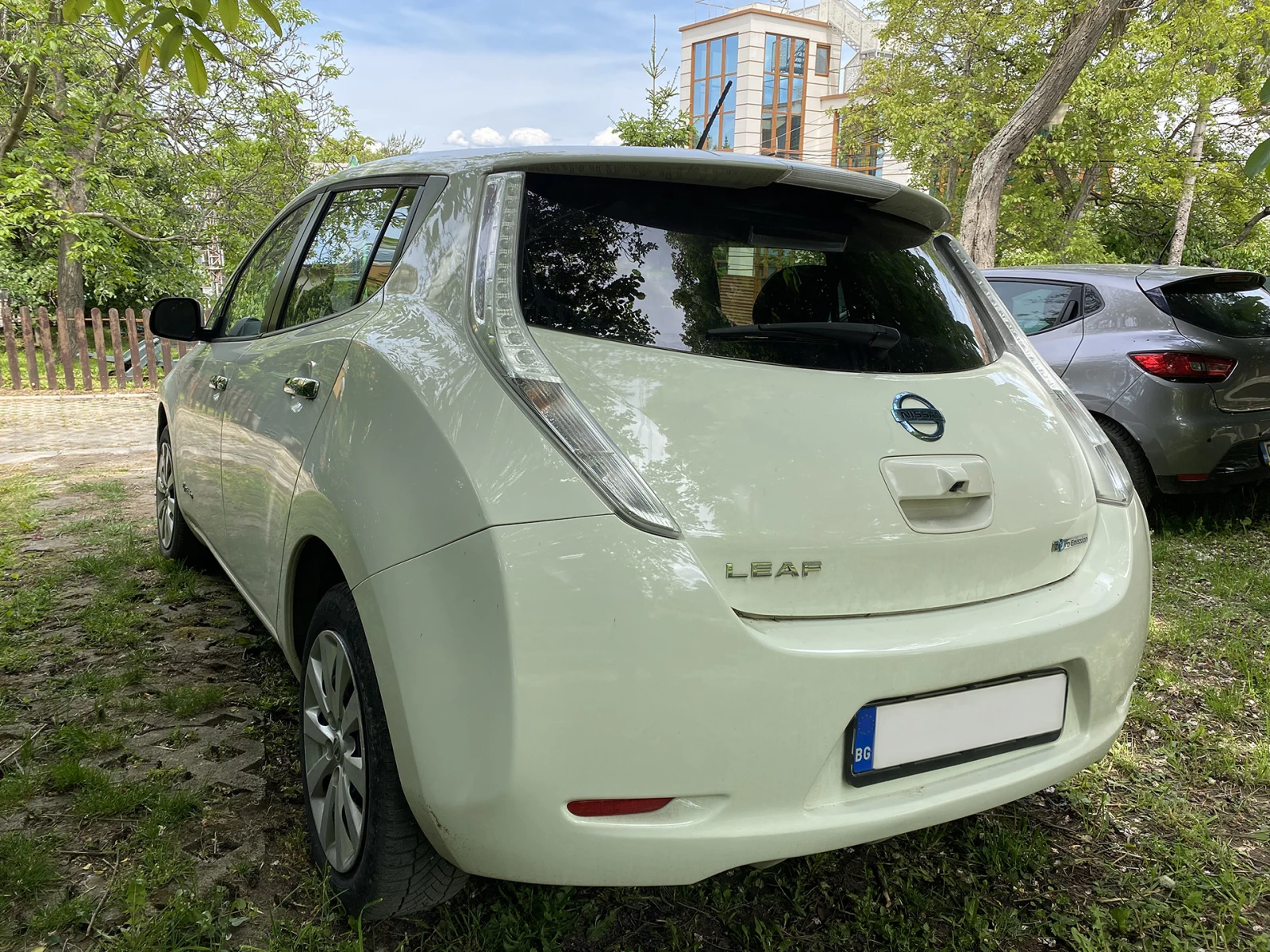 Nissan Leaf  S, снимка 9 - Автомобили и джипове - 56326287