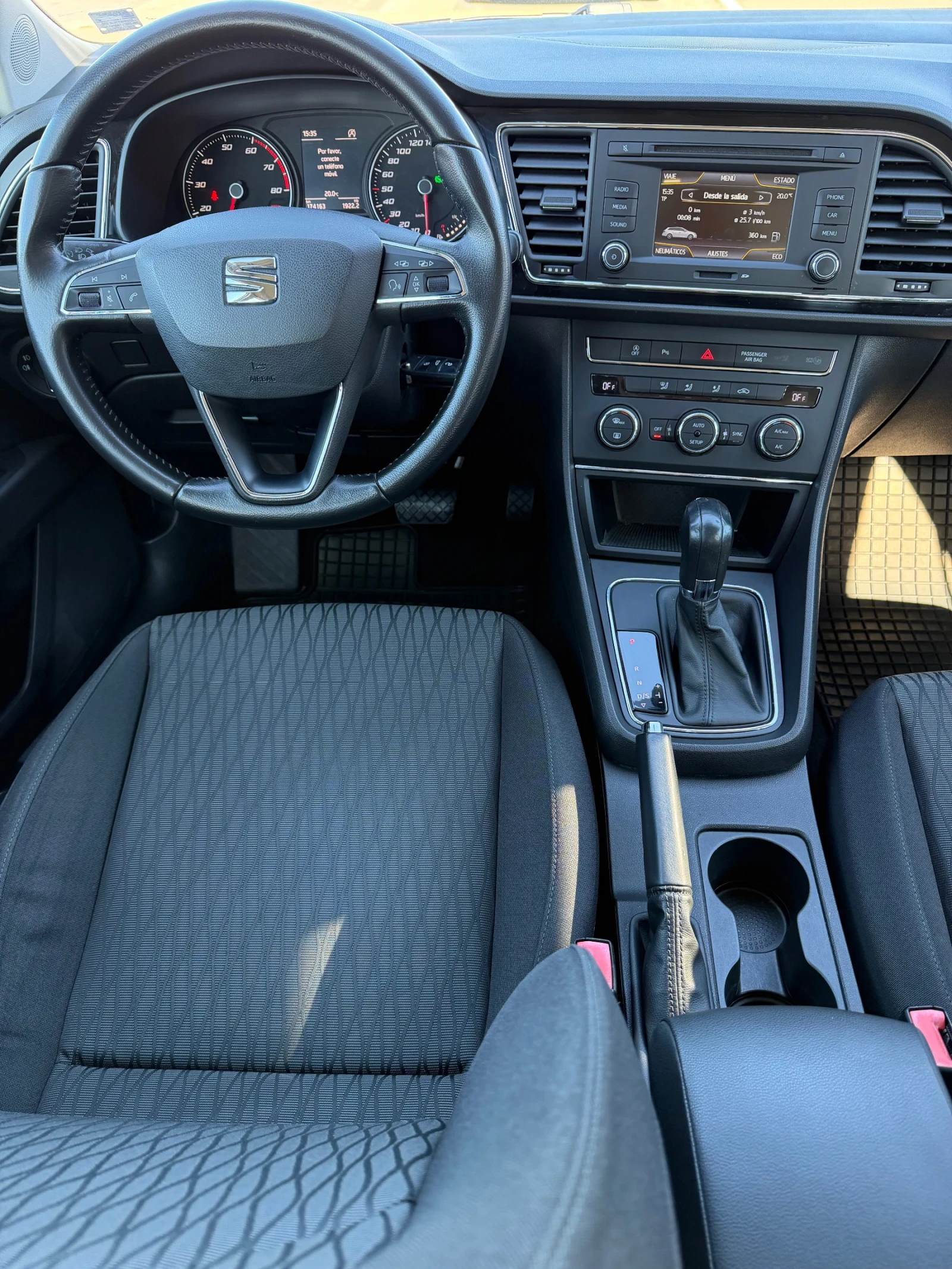 Seat Leon ST, снимка 4 - Автомобили и джипове - 56441263