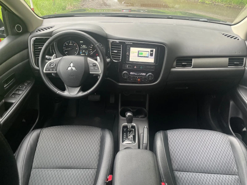 Mitsubishi Outlander 2.2d 4x4 7 местен, снимка 12 - Автомобили и джипове - 45656084