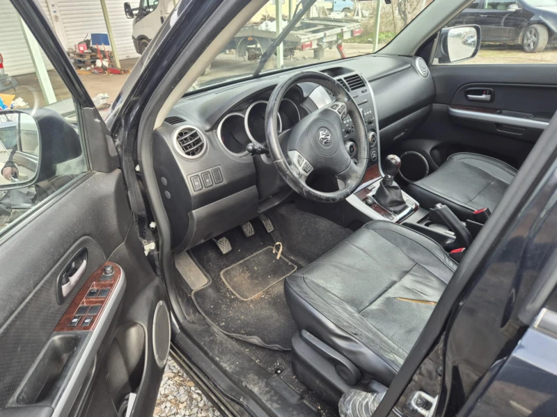 Suzuki Grand vitara, снимка 7 - Автомобили и джипове - 48471919