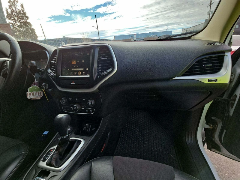 Jeep Cherokee TRAILHAWK/3.2/V6/NAVI/KEYLESS, снимка 11 - Автомобили и джипове - 48723527