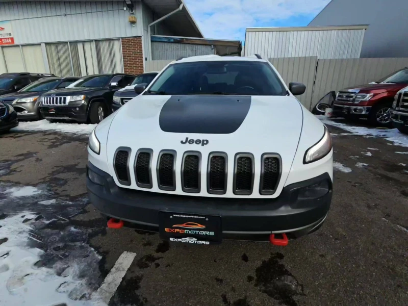 Jeep Cherokee TRAILHAWK/3.2/V6/NAVI/KEYLESS, снимка 2 - Автомобили и джипове - 48723527