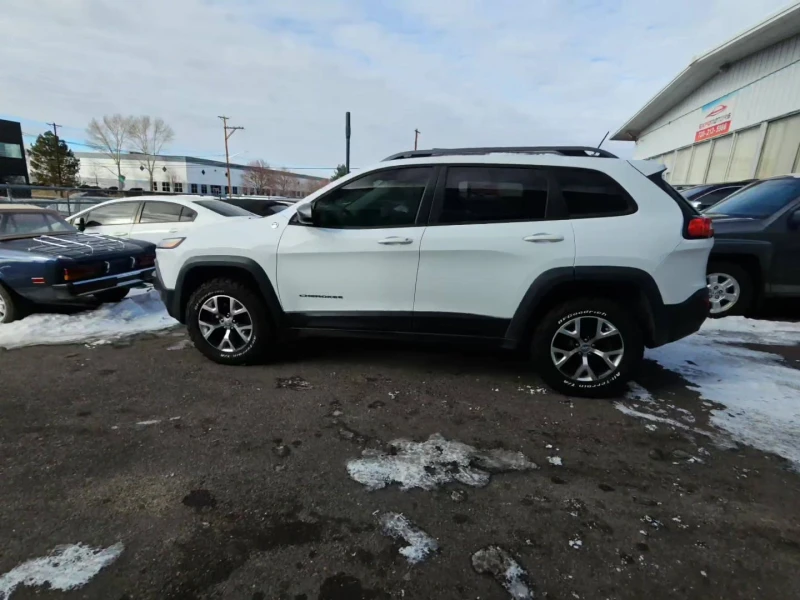 Jeep Cherokee TRAILHAWK/3.2/V6/NAVI/KEYLESS, снимка 6 - Автомобили и джипове - 48723527